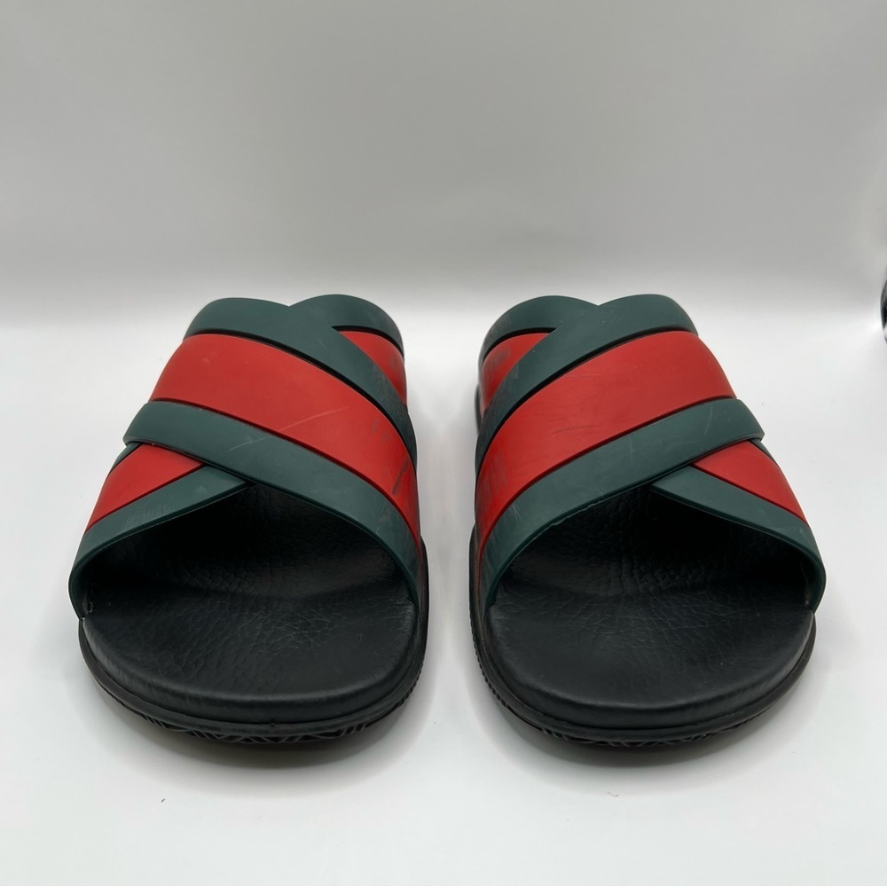 Gucci Women's Agrado Pool Slide Sandals - Picture 3 of 9